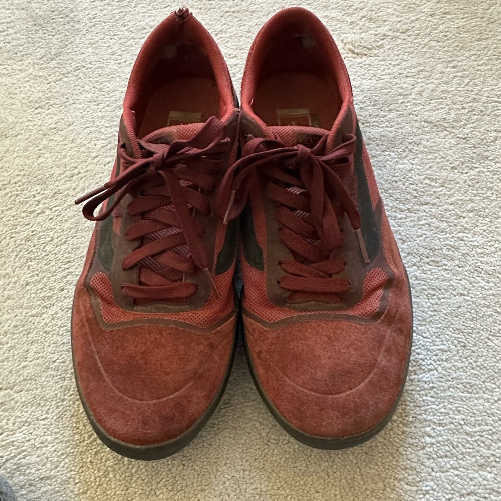 Vans Ultimate Waffle Pro Off the Wall Burgundy Skateboard Shoe Mens , size 9.5